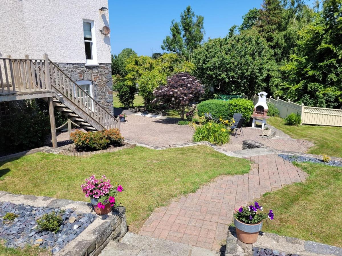 Llys Bach Apartment At Llys Aeron Aberaeron Exterior photo