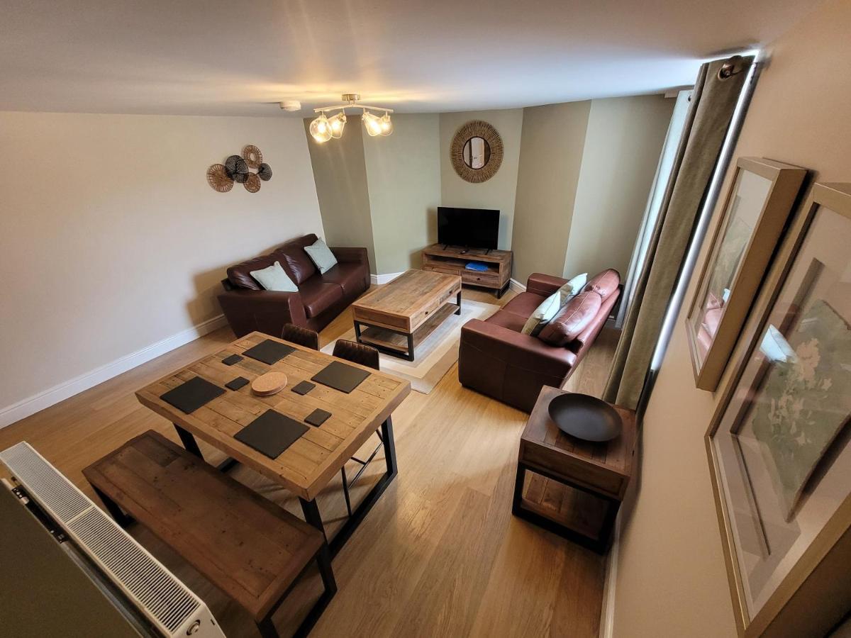 Llys Bach Apartment At Llys Aeron Aberaeron Exterior photo